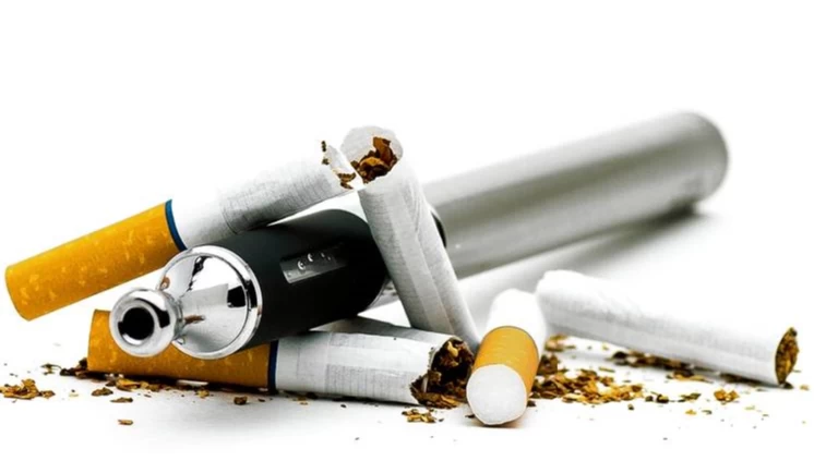 Προειδοποιούν οι αρχές της Νέας Υόρκης: Στοπ στα ηλεκτρονικά τσιγάρα μέχρι να δούμε τι συμβαίνει